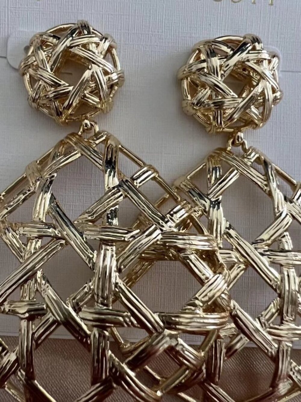 Kendra Scott Stud Earrings - Picture 2 of 6